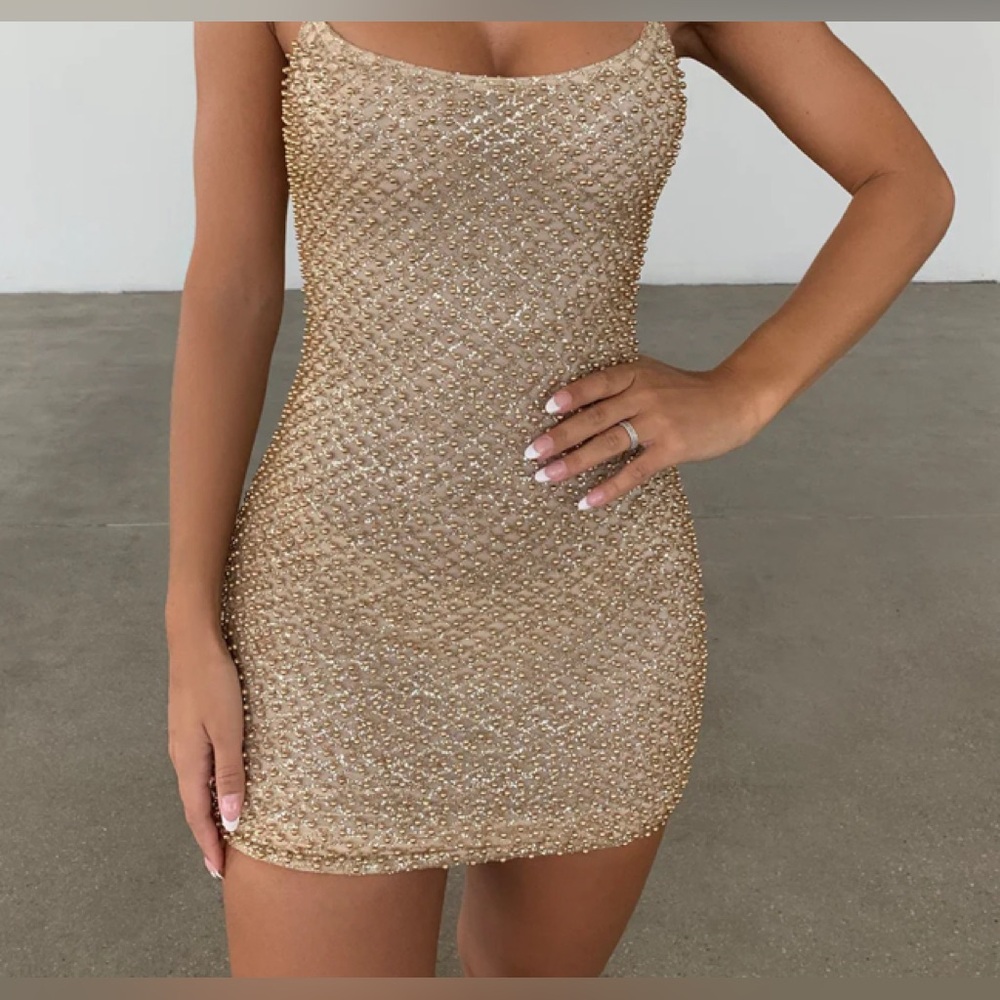 DROP A GLINT
Embellished Mini Dress in Gold- oh Polly